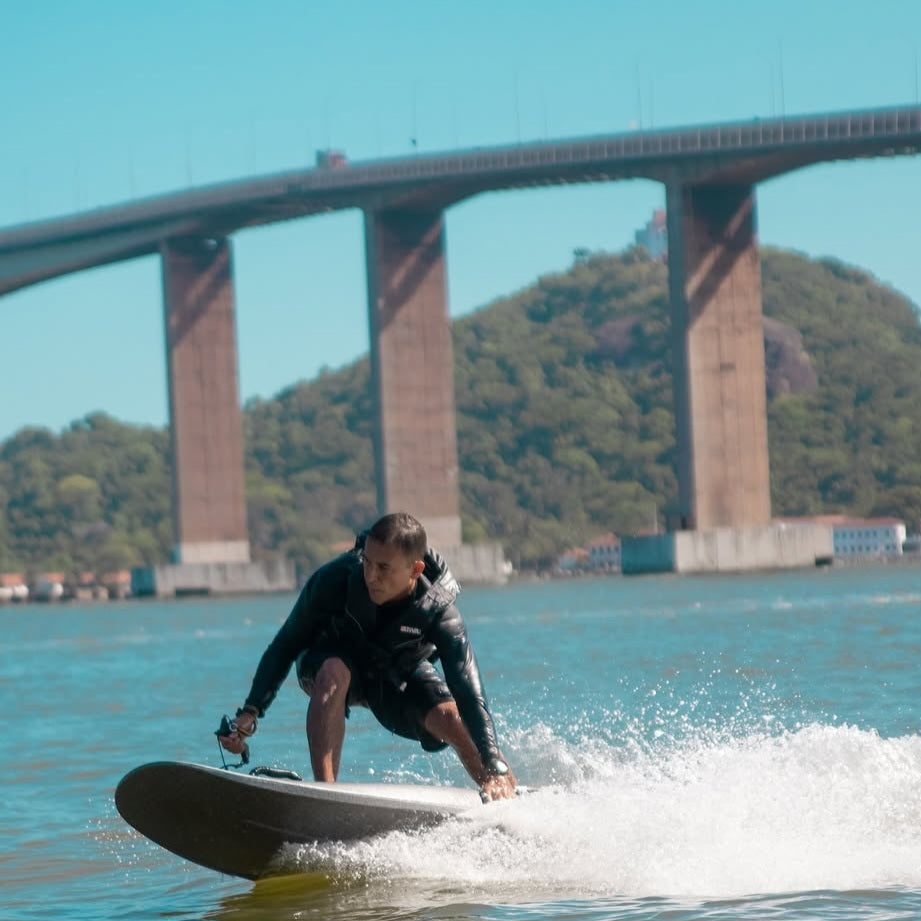 Prancha Elétrica Rain R20 12.000W eFoil – Alta Performance Aquática | Ativo e Online